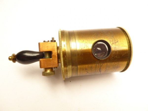 Patentiertes Taschen - Instrument zum Nivillieren und Winkelmessen um 1900