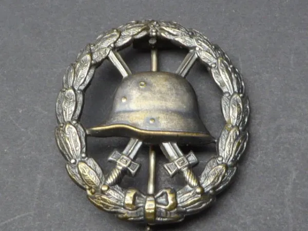 VWA wound badge in black or silver WW1