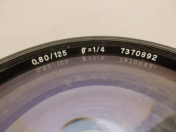 Very large lens - 0.80 / 125 ß` = 1/4 7370892 - 16.5 kg