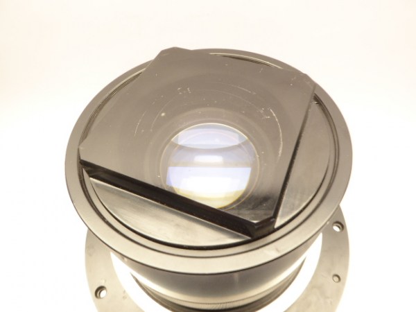 Very large lens - 0.80 / 125 ß` = 1/4 7370892 - 16.5 kg