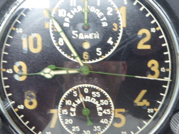 Russischer Flieger Chronograph + Zeitzone inkl. Ständer
