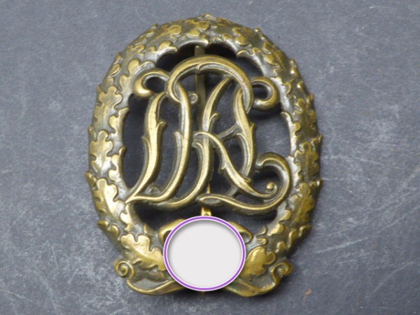 Sports badge in bronze, without manufacturer