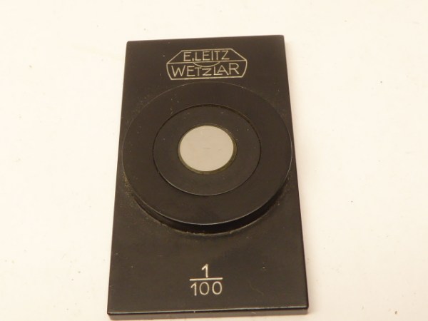 Leitz - incident light measuring plate 1/100 in a case