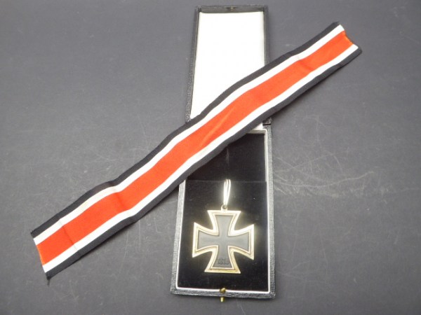 RK Knight's Cross on a ribbon in a case
