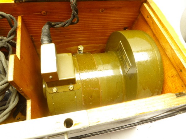 Lichtmorsegerät - Kleines optisches Signalgerät ZG6 01, Type S 855 - Telegrafen Werkstätten KBLEY in Prag