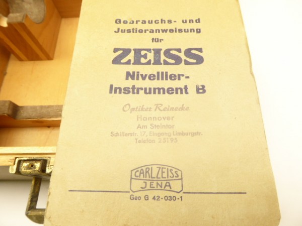 Zeiss Nivellier Instrument B mit Gebrachsanweisung im Kasten