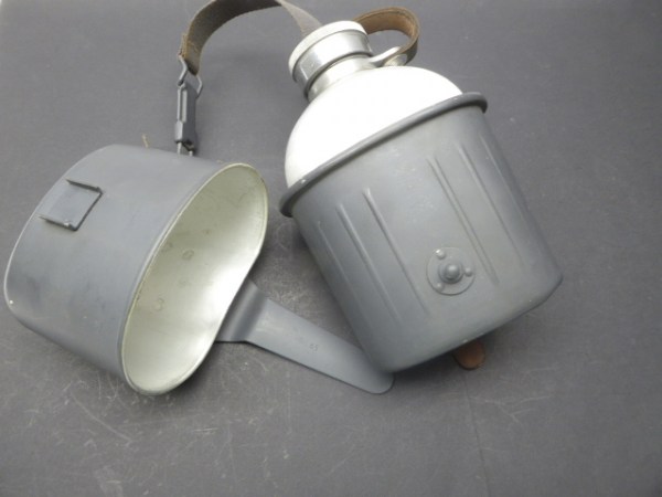 Bundeswehr aluminum canteen PSL65 with drinking cup and feeding bowl