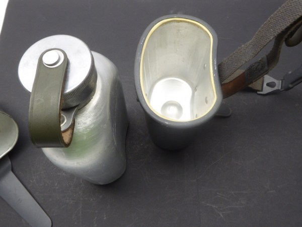 Bundeswehr aluminum canteen PSL65 with drinking cup and feeding bowl