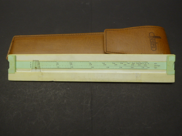 Slide rule fedra in synthetic leather bag