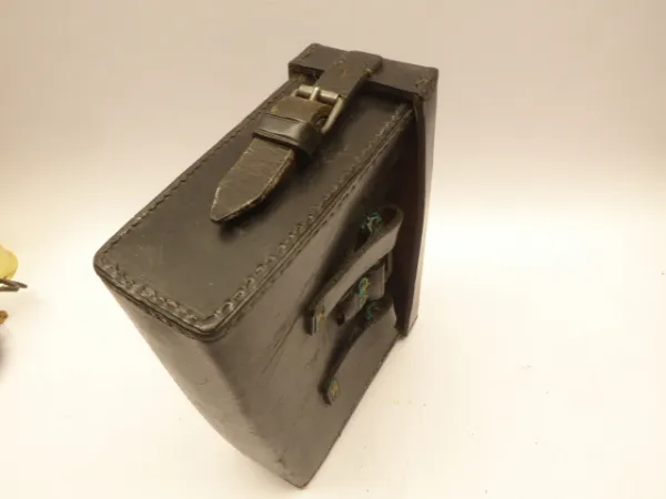 Wehrmacht - bag for cordless ring carrier with manufacturer and acceptance