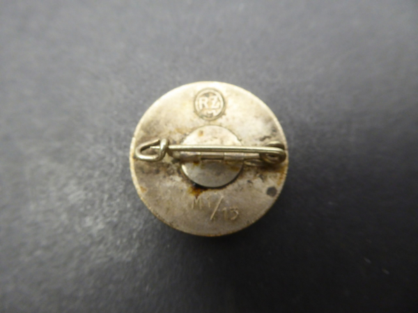 NSDAP party badge with manufacturer RZM 1/13 (L. Christian Lauer, Nuremberg)