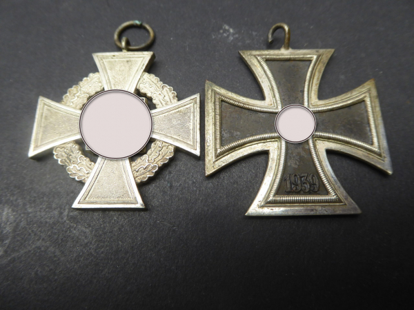 4 medals from a family - EK2 + mother's cross + steel helmets 1927 + loyal services