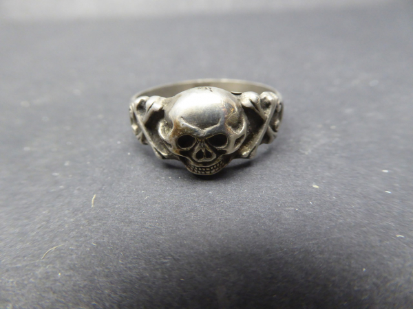 Skull canteen ring 835 silver