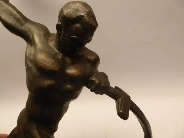 Russian bronze "The swordsmith" around 1940/50