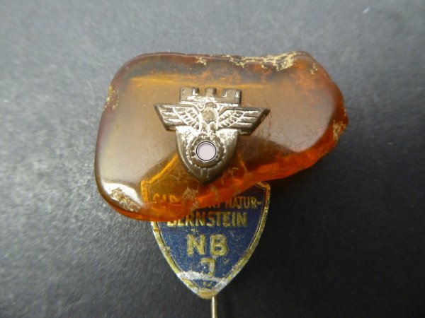 Badge - East Prussia with amber