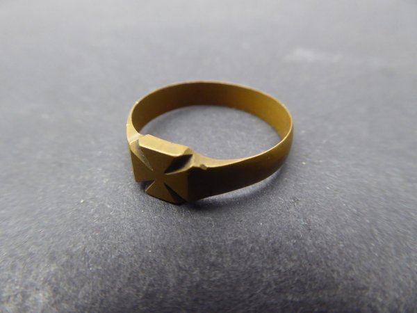 Patriotic ring WWI with iron cross