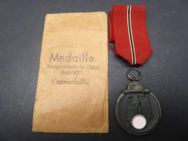 Set - Winterschlachtmedaille am Band und Tüte