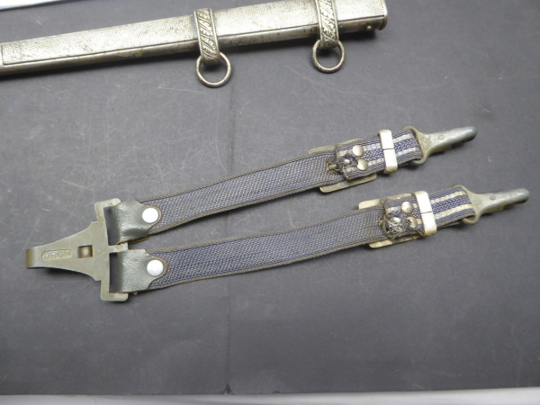 LOD Luftwaffe dagger for officers with hanger + portepee, manufacturer Ernst Pack & Sons Solingen