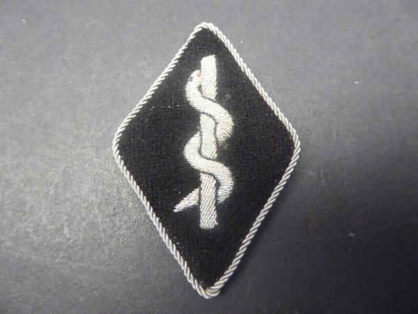 SS sleeve diamond for medical officers