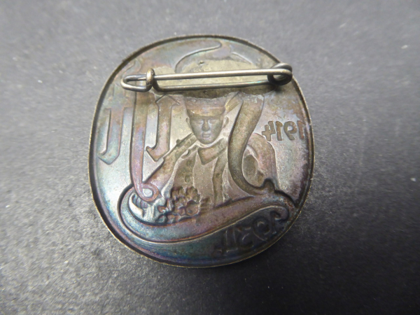 Badge - R16 List 1914-1934