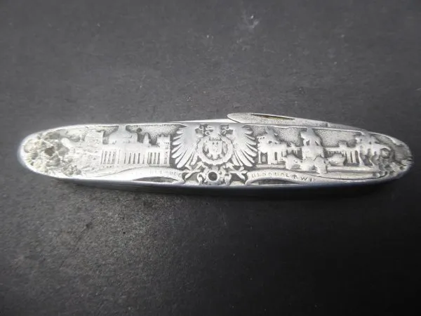 Patriotic pocket knife