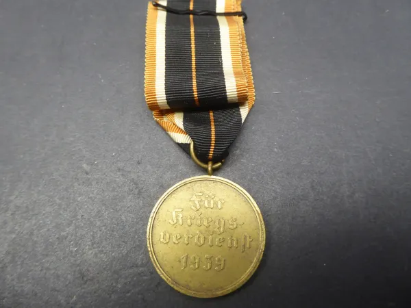 KVK Medaille für Kriegsverdienst 1939 am Band