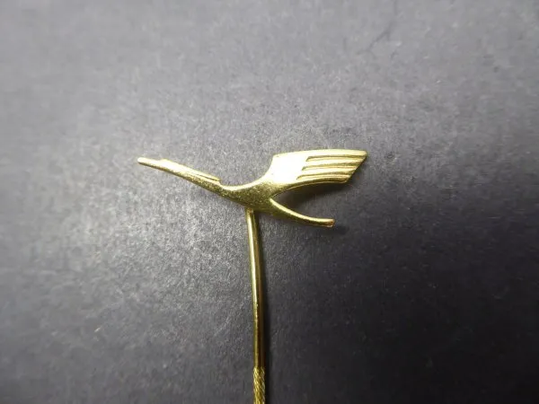 Badge - German Lufthansa - advertising pin for passengers