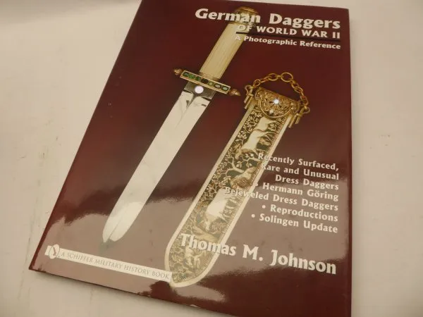 4 volumes edged weapons in gift box - German Daggers of World War II - all with dedication by Johnson