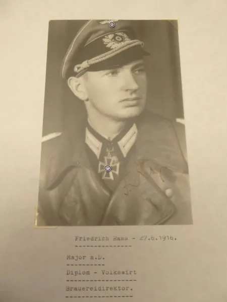 Repro Foto mit originaler Unterschrift nach 1945 - Ritterkreuzträger Friedrich Rass Major a.D.