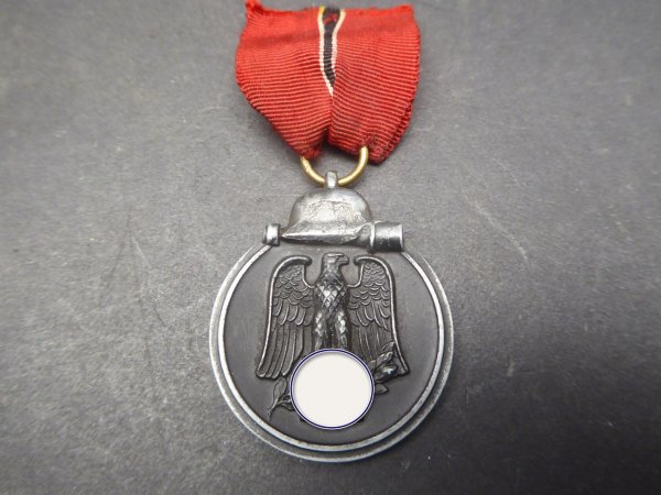 Medaille Winterschlacht im Osten am Band