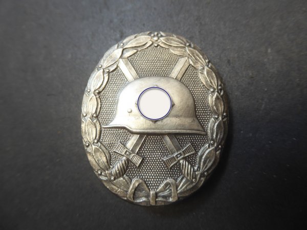 VWA Wound Badge in silver, non-ferrous metal
