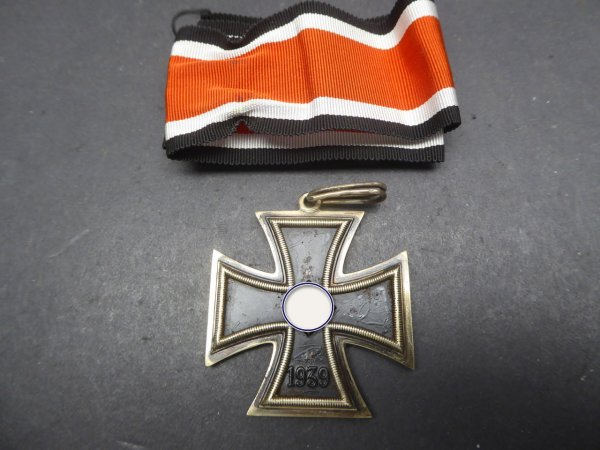 RK Ritterkreuz des Eisernen Kreuzes am Band, dreiteilig magnetisch, markiert mit 800 und 4
