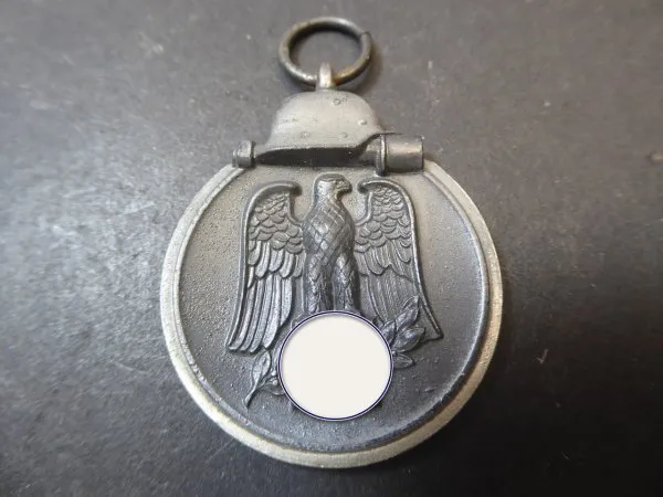 Medaille Winterschlacht im Osten am Band + Tüte