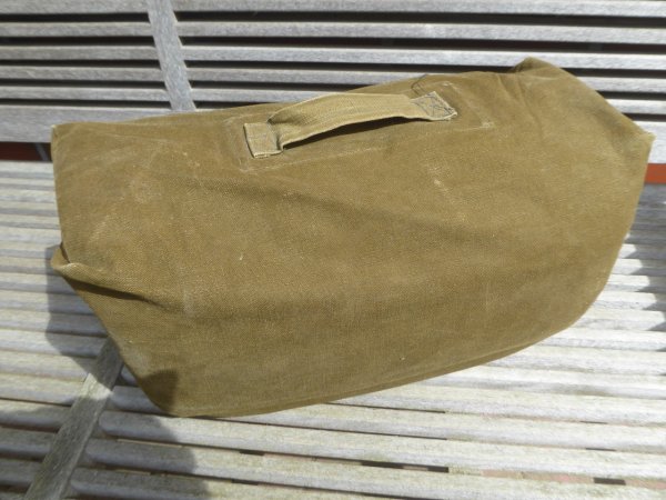 WH Wehrmacht Schlafsack im unbenutzten Zustand - Reisverschluss funktioniert, ähnlich Knochensack