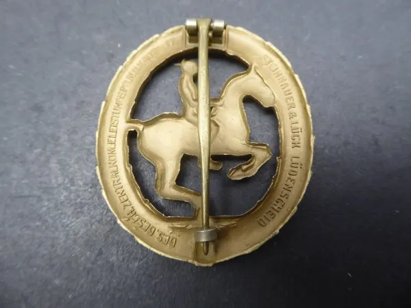 Equestrian badge in bronze 57 version