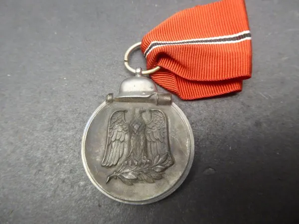 Medaille Winterschlacht im Osten am Band - 57er Ausführung