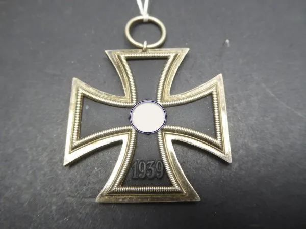 EK2 Iron Cross 2nd Class 1939 - unmarked piece 23 Working group for army supplies in the engraver & chaser's guild, Berlin