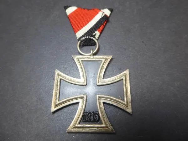 EK2 Iron Cross 2nd Class 1939 on ribbon - unmarked piece 98 Rudolf Souval, Vienna