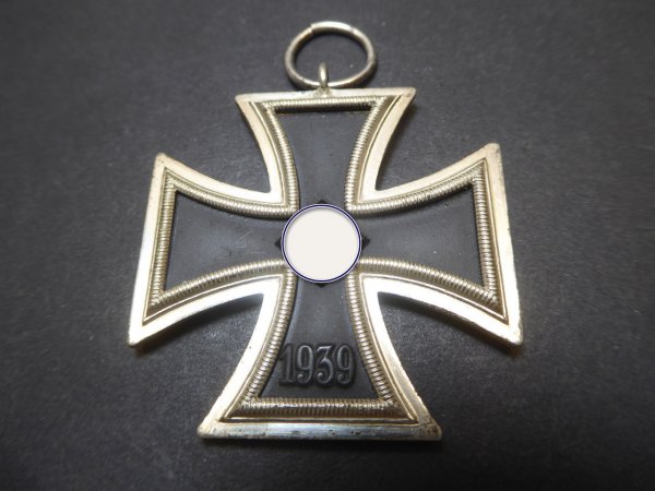 EK2 Eisernes Kreuz 2. Klasse 1939 vom Hersteller 109 für Walter & Henlein am Band