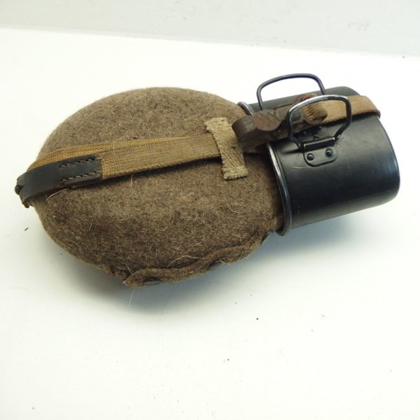 Wehrmacht field bottle Africa