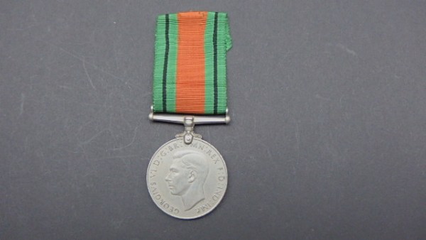 Great Britain British WW2 Defense Medal 1939 - 1945