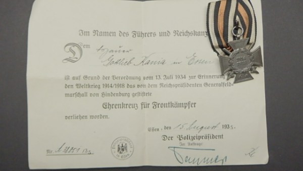 Ehrenkreuz für Frontkämpfer 1914-1918 an Spange mit Urkunde