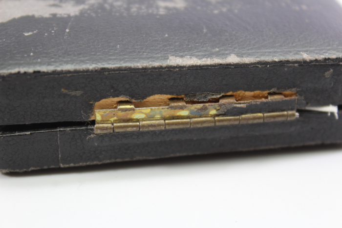 Ritterkreuz des Eisernen Kreuzes 1939 im Etui (L/12) als Kopie mit komplettem Band