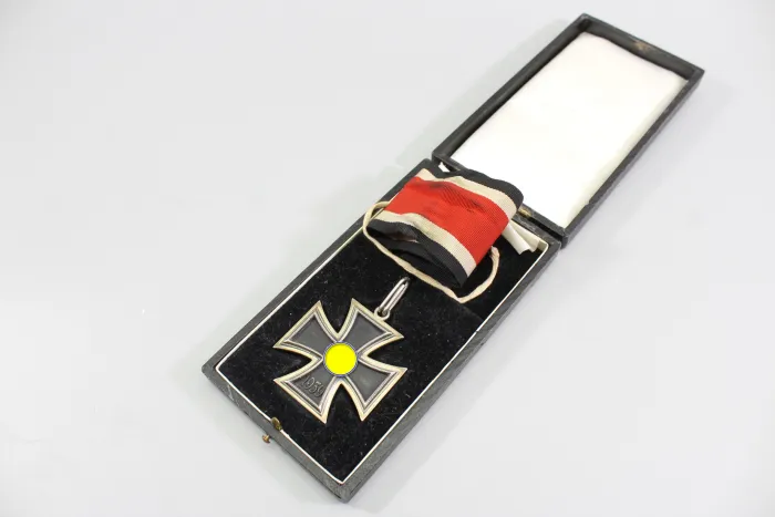 Knight's Cross of the Iron Cross 1939 in Case (L/12) - Replica