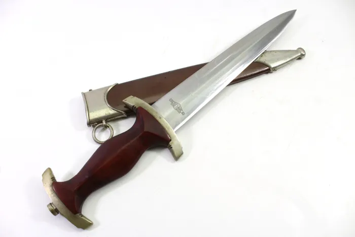 SA Dienstdolch Frühe Variante - Julius Bahrl Jr. Solingen, NS gestempelt mit Plisterschliff und Gehänge
