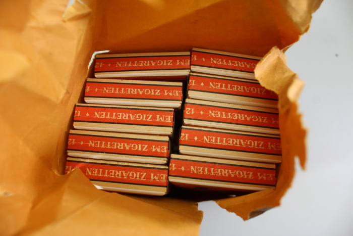 Lot of Salem No. 6 cigarettes (20 packs), Wehrmacht-issue lot