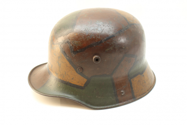 ww1 German Reich WWI steel helmet M 16 with mimicry camouflage, TJ 68 in super condition