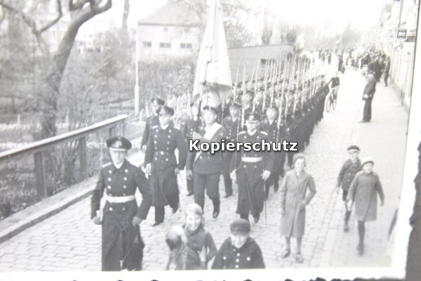 Fotoalben eines Marine Soldaten U-Boot, Torpedoboot Jaguar und U-Bootsbegleitschiff Saar, 153 Fotos