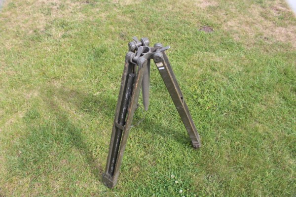 Wehrmacht Swiss carrying frame, shoulder carrying frame for the Wild TM3S stereo telemeter