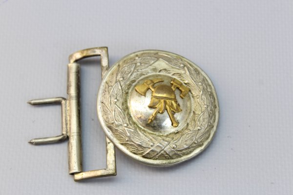 Field sling lock for an officer of the fire brigade
